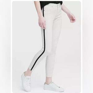 Banana Republic White Jeans EUC